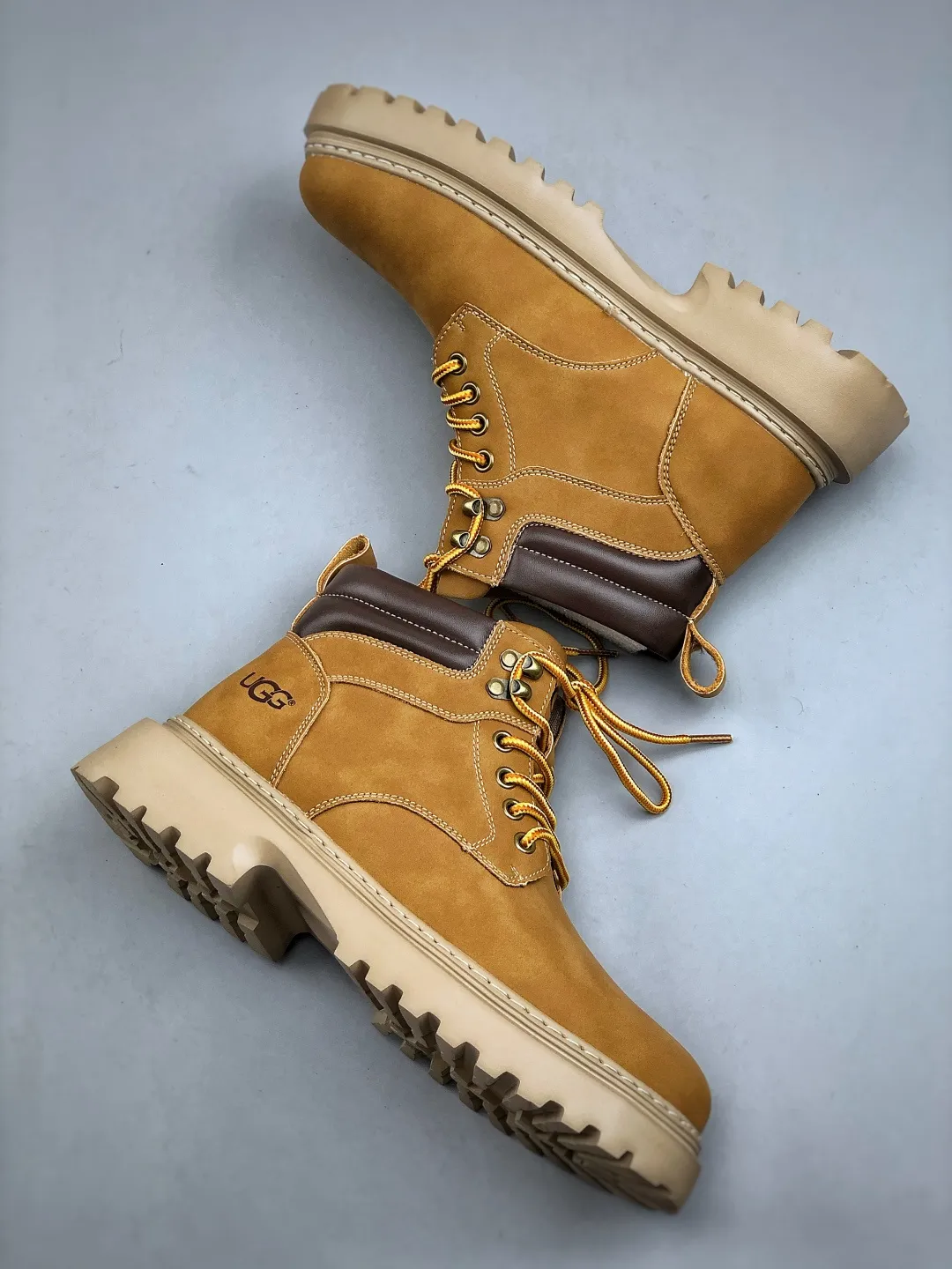 Local pick-up💰560 support in-store new arrival🚀UGG new autumn and winter men's mid-top casual Martin boots series, special purchase for quality, high elastic Modern external non-slip rubber foam ultra-light outsole, lace design, very easy to put on and take off, using TPU molded and shaped genuine leather upper material #EVA light wing technology outsole non-slip, wear resistance and good elasticity ❗American light luxury brand [UGG] M Tasman Weather Hybrid Tasman Mixed Series Mid-Height Thick-soled Lightweight Casual Martin Boots" Size: 39-44 (one size larger)
